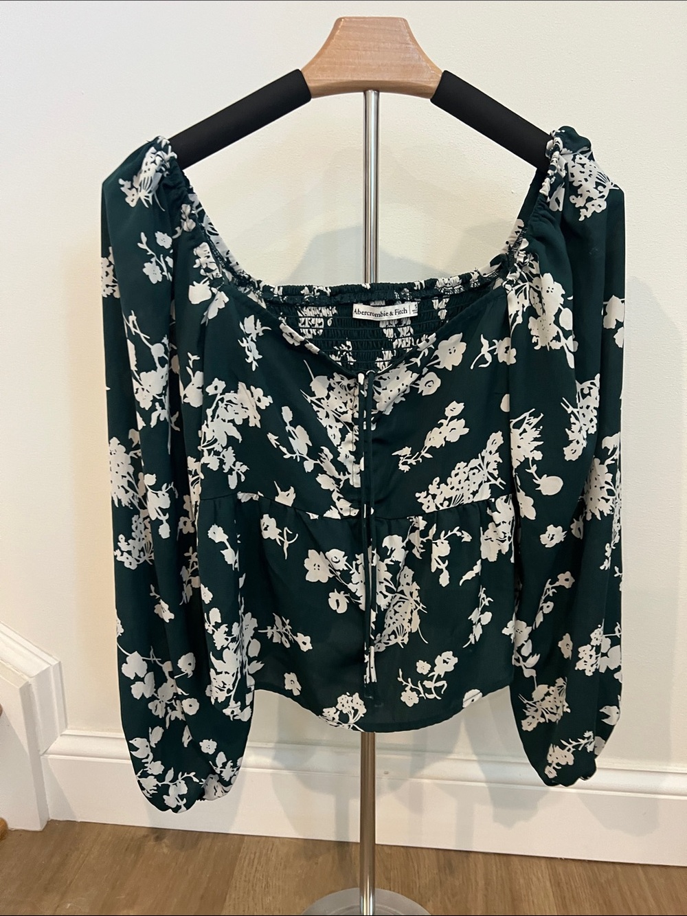 Abercrombie Women’s Small Floral Blouse